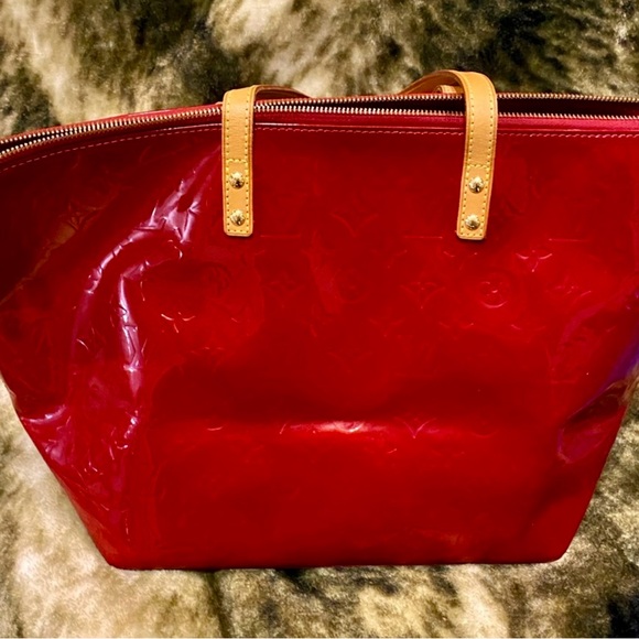 Louis Vuitton Monogram Vernis Brentwood Cherry Red Tote Great Preloved ✨ - Picture 7 of 8